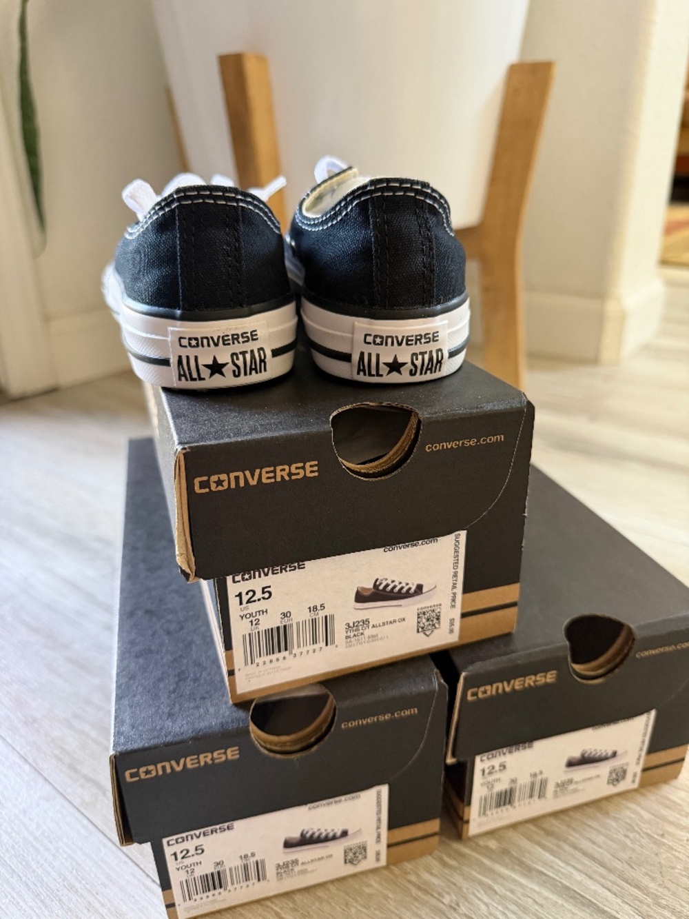 Converse - Picture 4 of 5